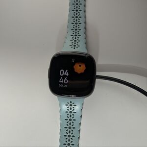 Fitbit Versa 4 Smart Watch With Blue Floral Band Tested Good Used Condition